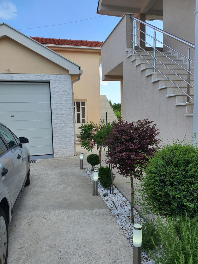 Apartman Tolosi Ποντγορίτσα Εξωτερικό φωτογραφία
