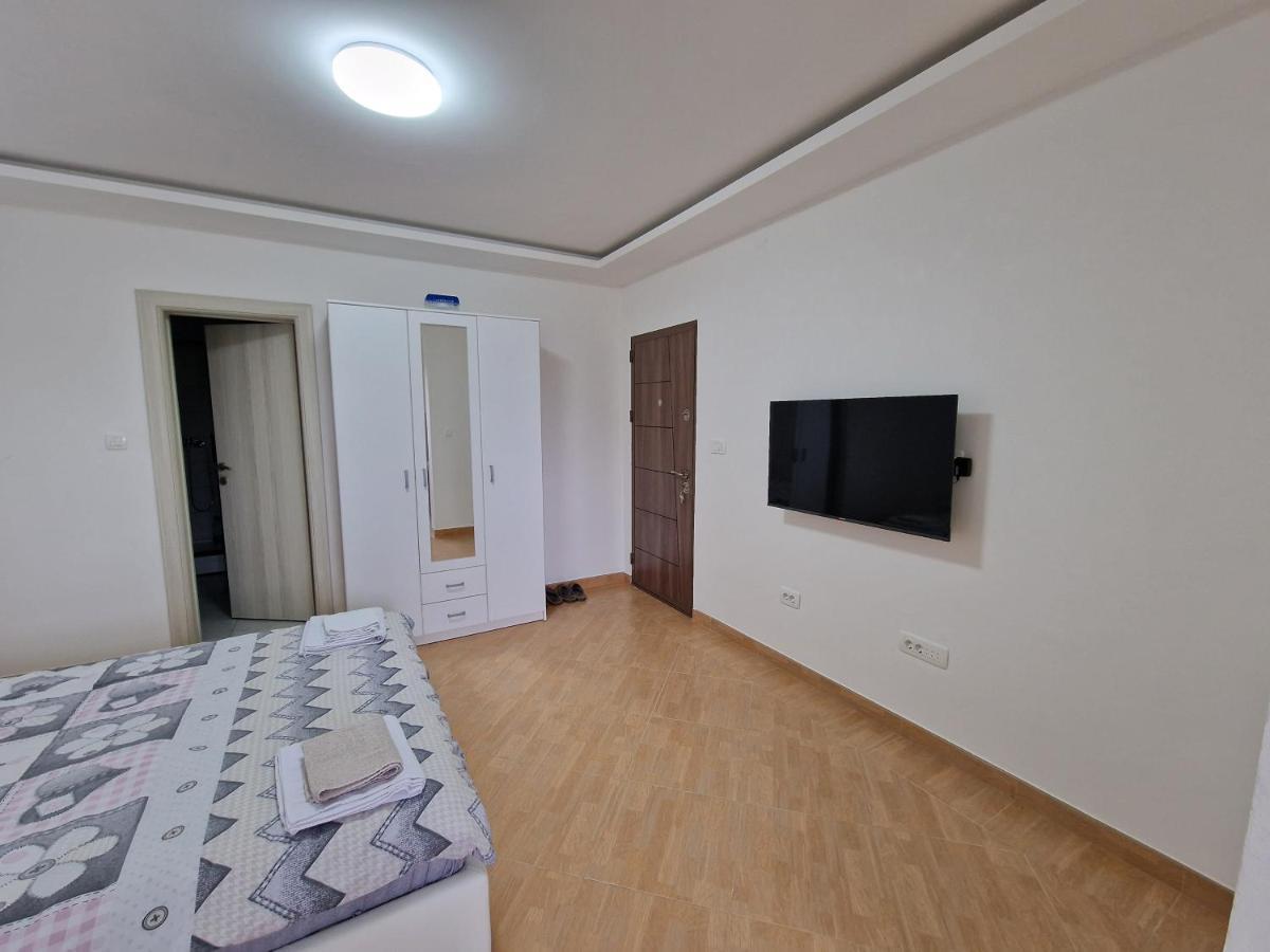 Apartman Tolosi Ποντγορίτσα Εξωτερικό φωτογραφία
