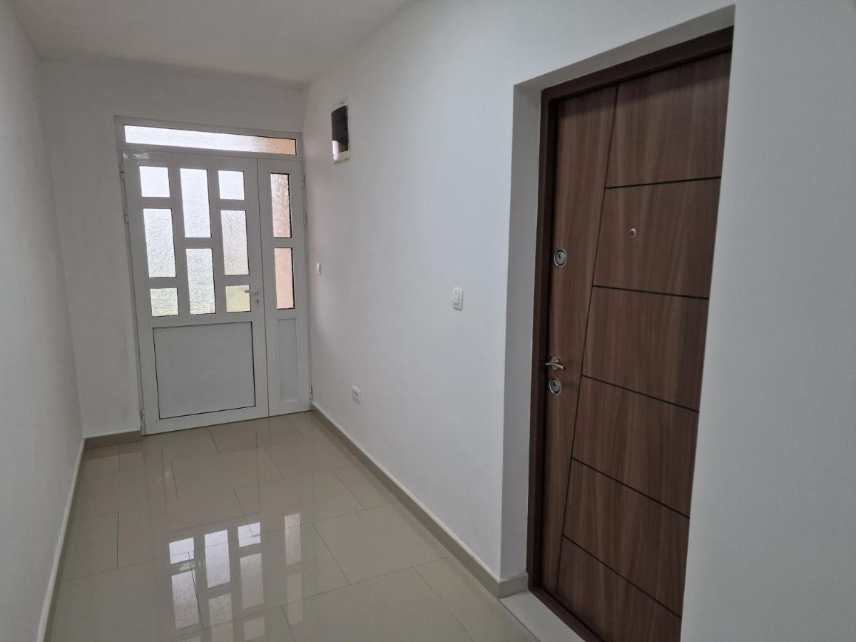 Apartman Tolosi Ποντγορίτσα Εξωτερικό φωτογραφία