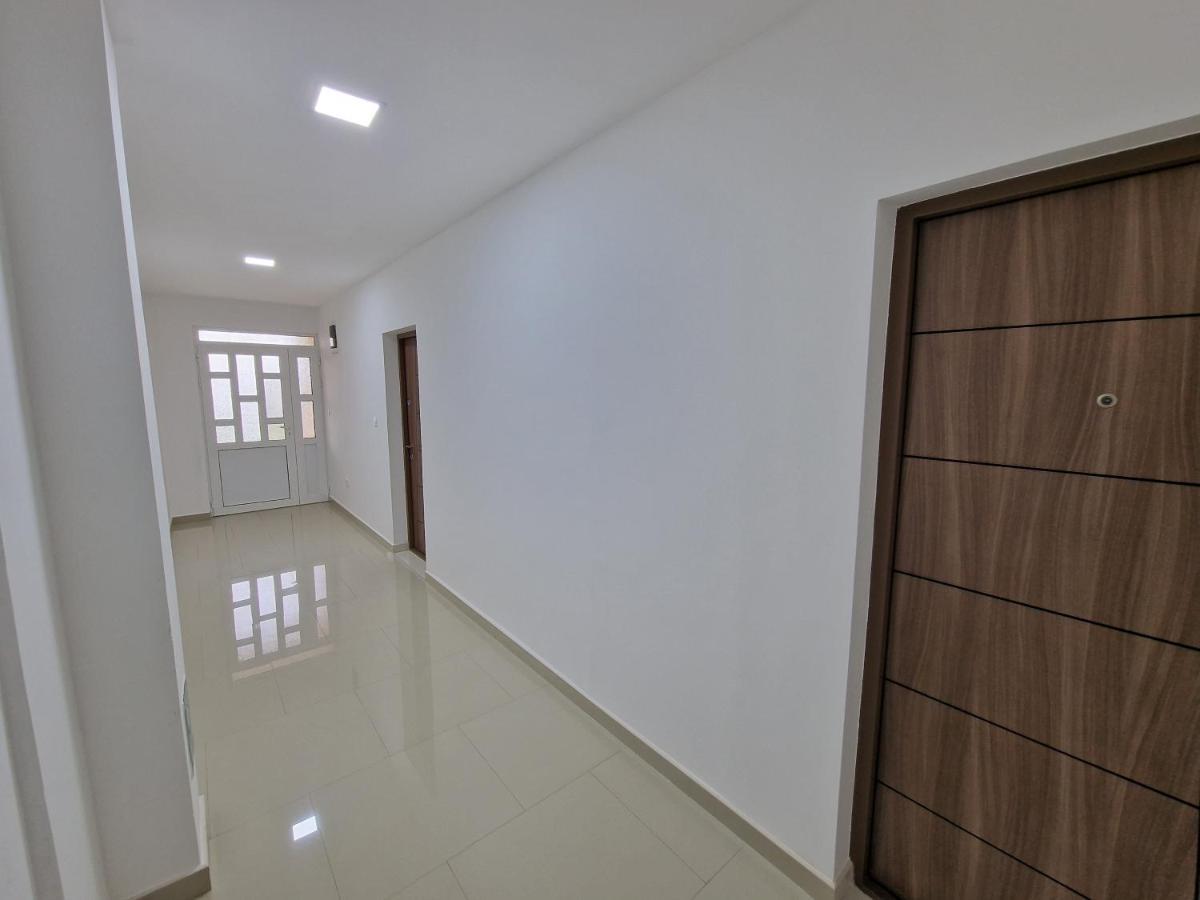 Apartman Tolosi Ποντγορίτσα Εξωτερικό φωτογραφία