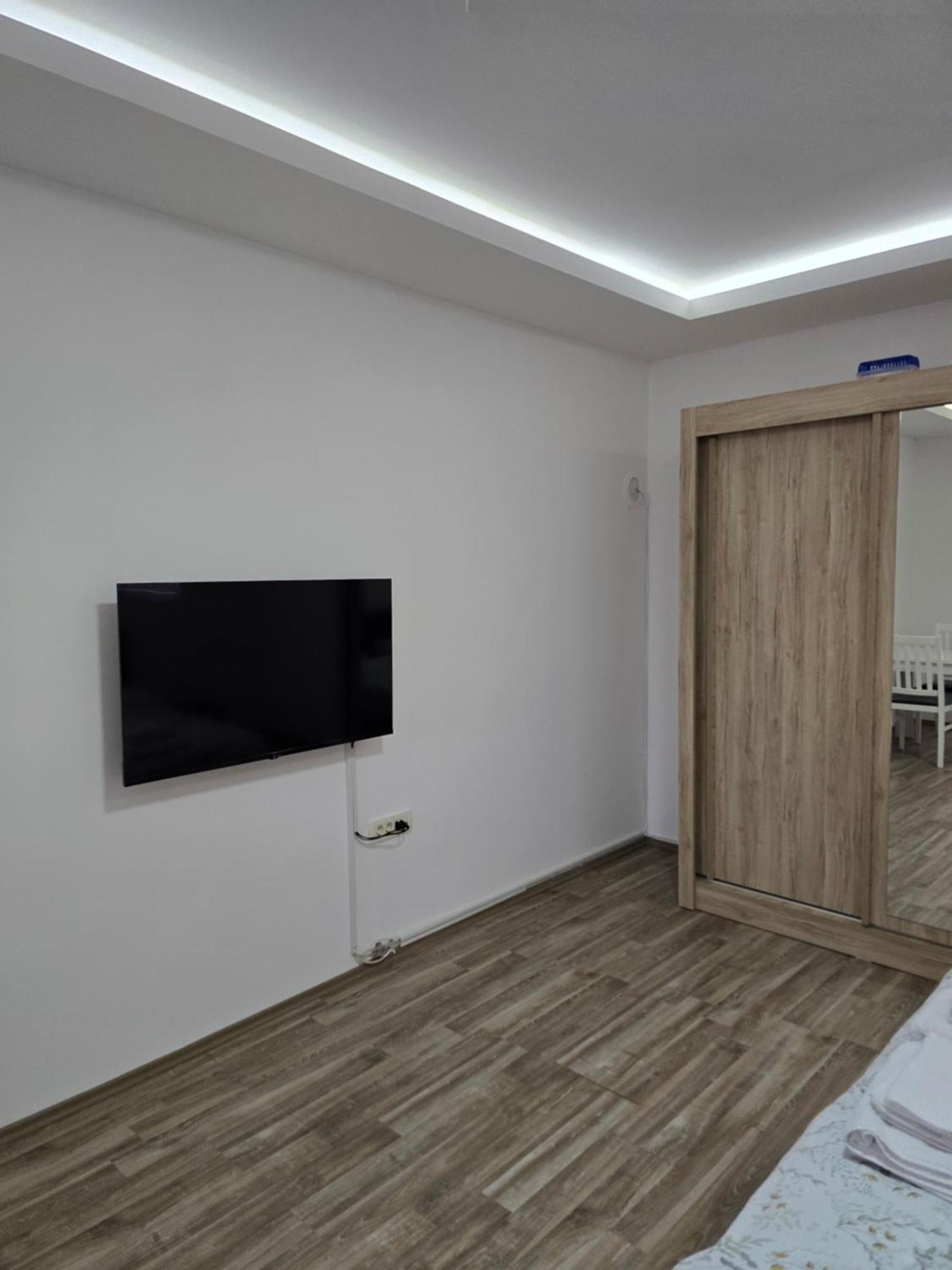 Apartman Tolosi Ποντγορίτσα Εξωτερικό φωτογραφία