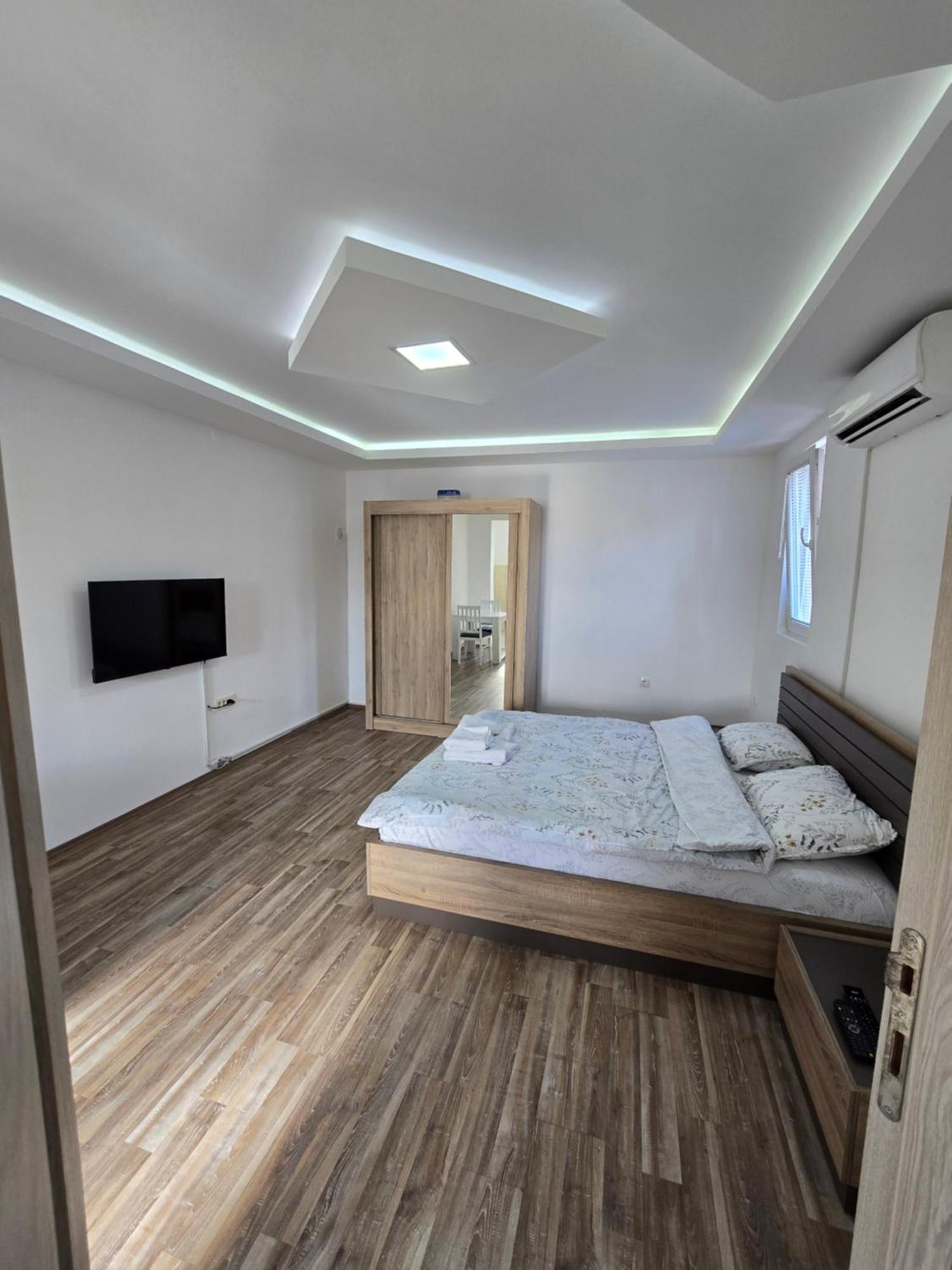 Apartman Tolosi Ποντγορίτσα Εξωτερικό φωτογραφία