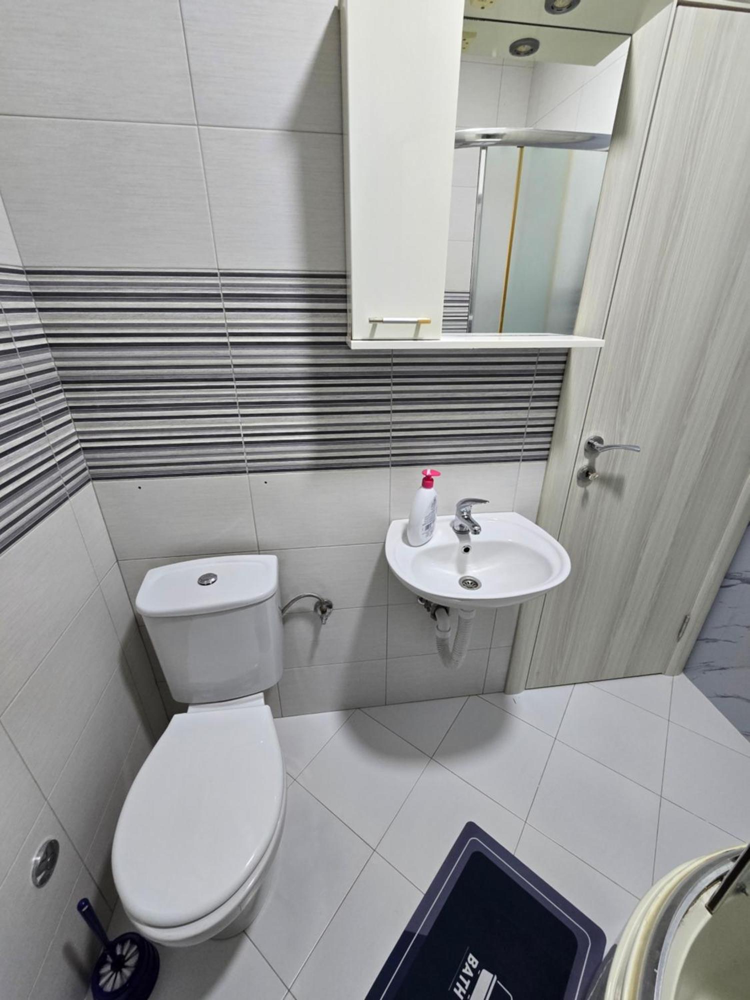 Apartman Tolosi Ποντγορίτσα Εξωτερικό φωτογραφία